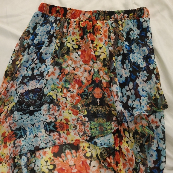 JOE Benbasset Asymmetrical High Low Floral Skirt, Size M - Picture 10 of 10